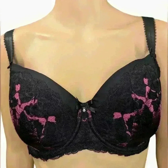 Fantasie Other - Fantasie Bra. Purple and Black. Barely Worn. 32FF